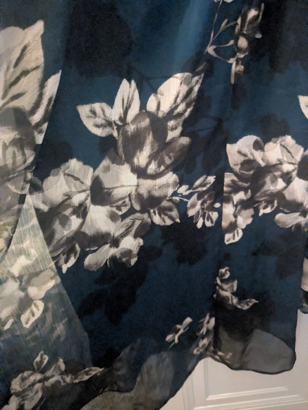 Dress - Picture 5 of 6